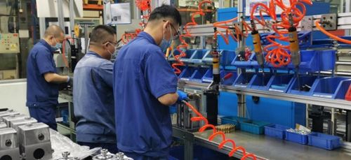 長春一東 以自主創(chuàng)新驅(qū)動發(fā)展，數(shù)碼產(chǎn)品研發(fā)與銷售開辟新增長極